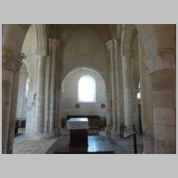 Photo Pierre Poschadel, Wikipedia, Transept, vue sud-nord.JPG